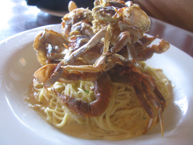 Soft Shell Crab Italian Style - over Linguine - Aldo's Ristorante, Virginia Beach - All rights incl. electr. Culinary Roots and Recipes 2016