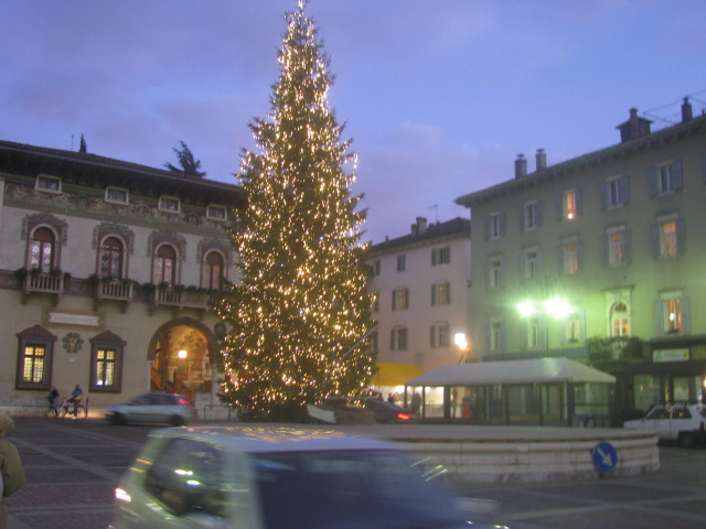 Christmas tree in Rovereto - All rights incl. electr. Culinary Roots and Recipes 2016